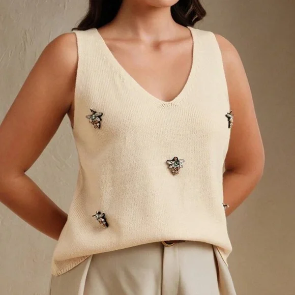 💎 PLUS Embellished Sweater 💎 - Picture 7 of 8